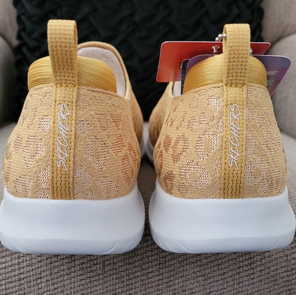 SKECHERS ULTRA FLEX JACQUARD YELLOW WEEKEND TRIP WIDE FIT SLIP ON SHOES - Picture 6 of 11